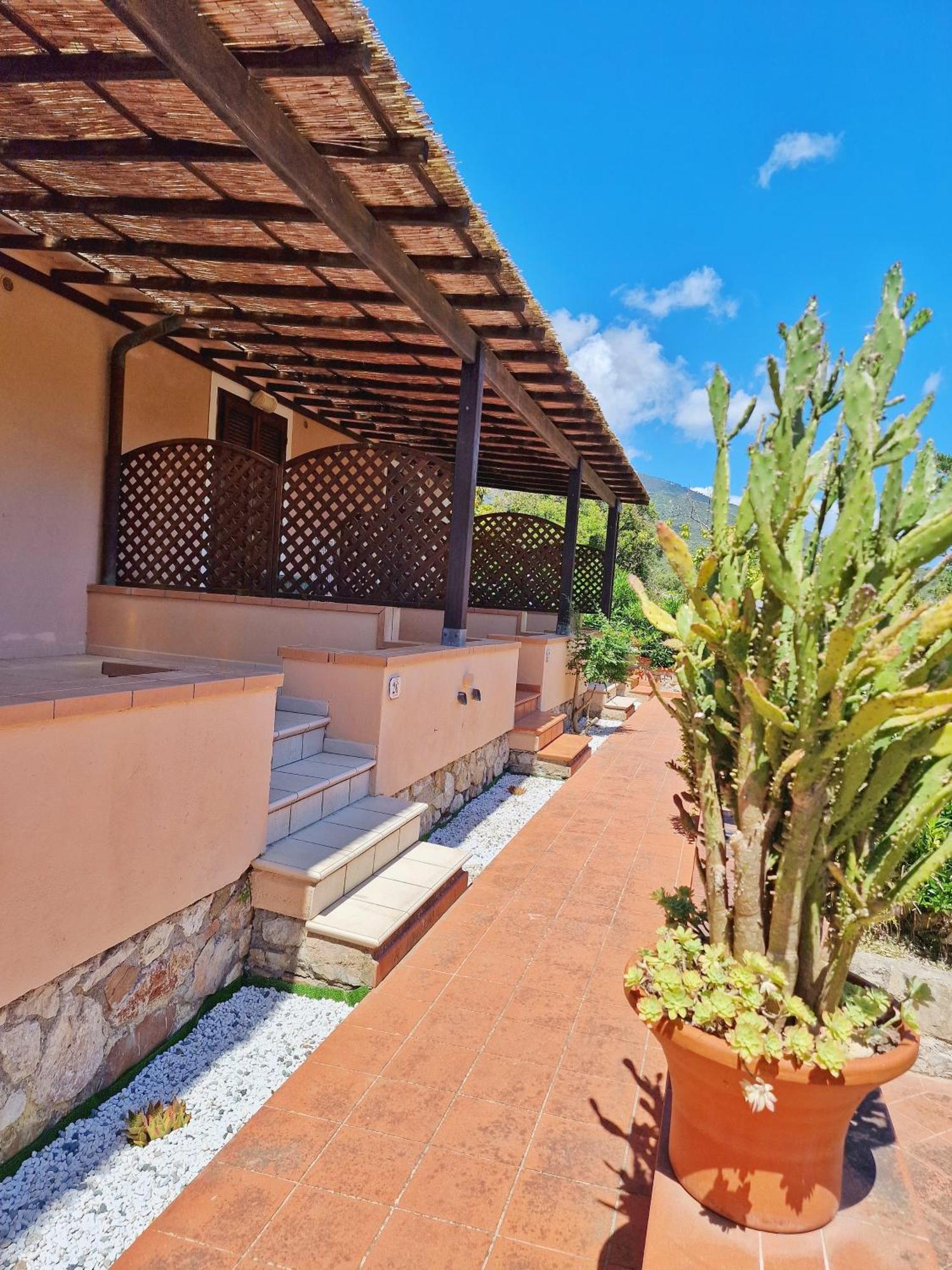 Al Barcoco Aparthotel Marina di Campo Exterior photo